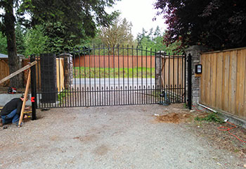 Gate Repair - Manhattan